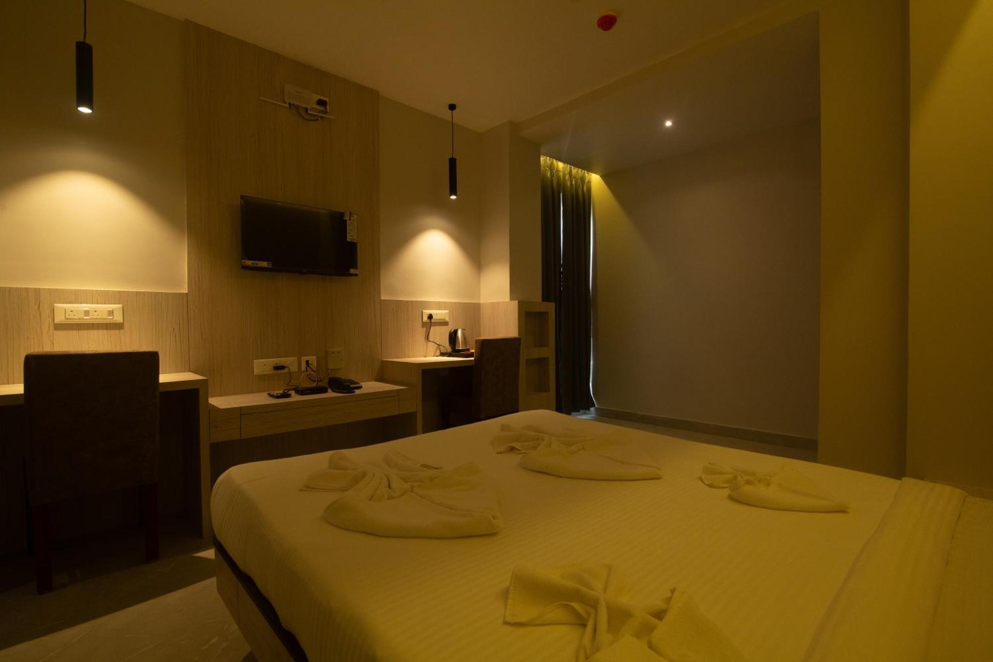Hotel Palace View Murshidabad 외부 사진